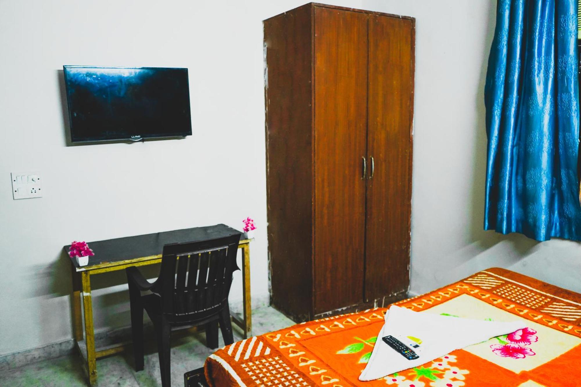 Couette-café Roomshala 155 Jpc - Malviya Nagar New Delhi