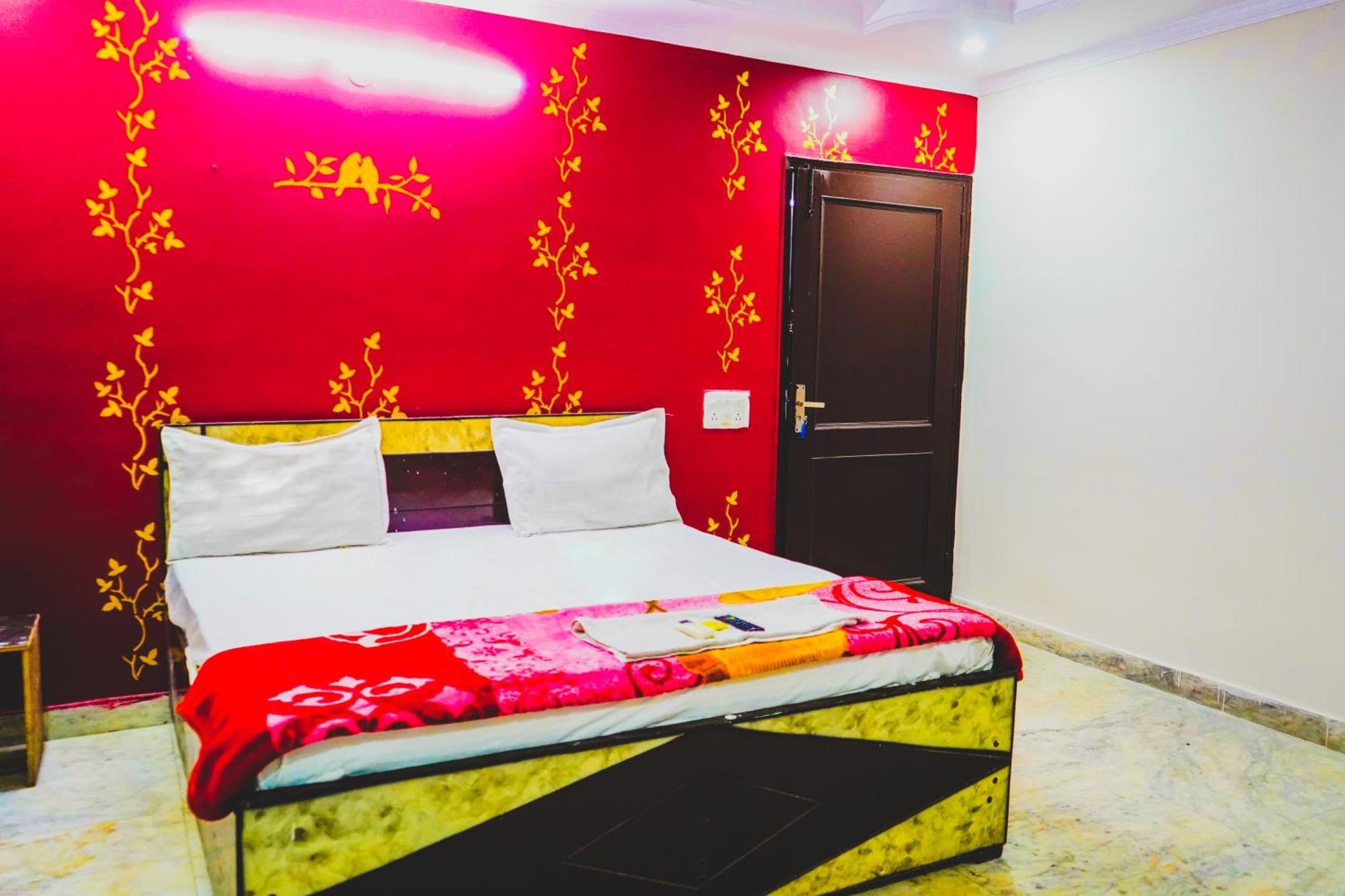 Roomshala 155 Jpc - Malviya Nagar * New Delhi